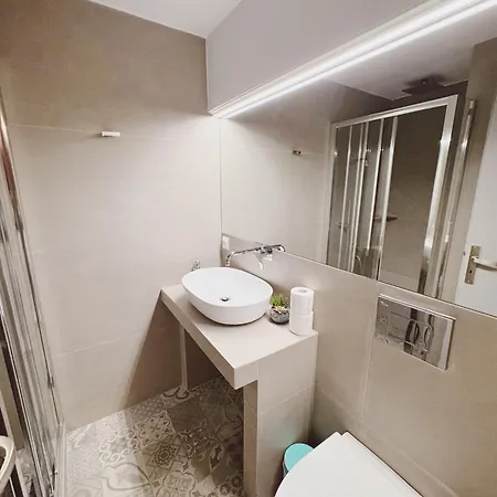 Minimal 2Bd Apartment In Thisio Atena Exterior foto