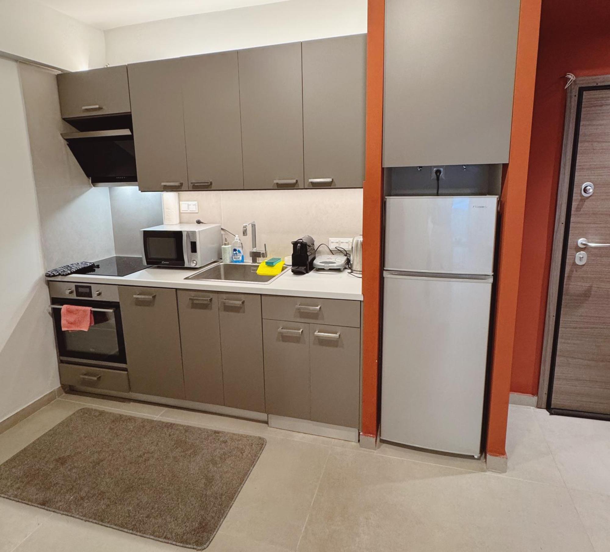 Minimal 2bd In Thisio