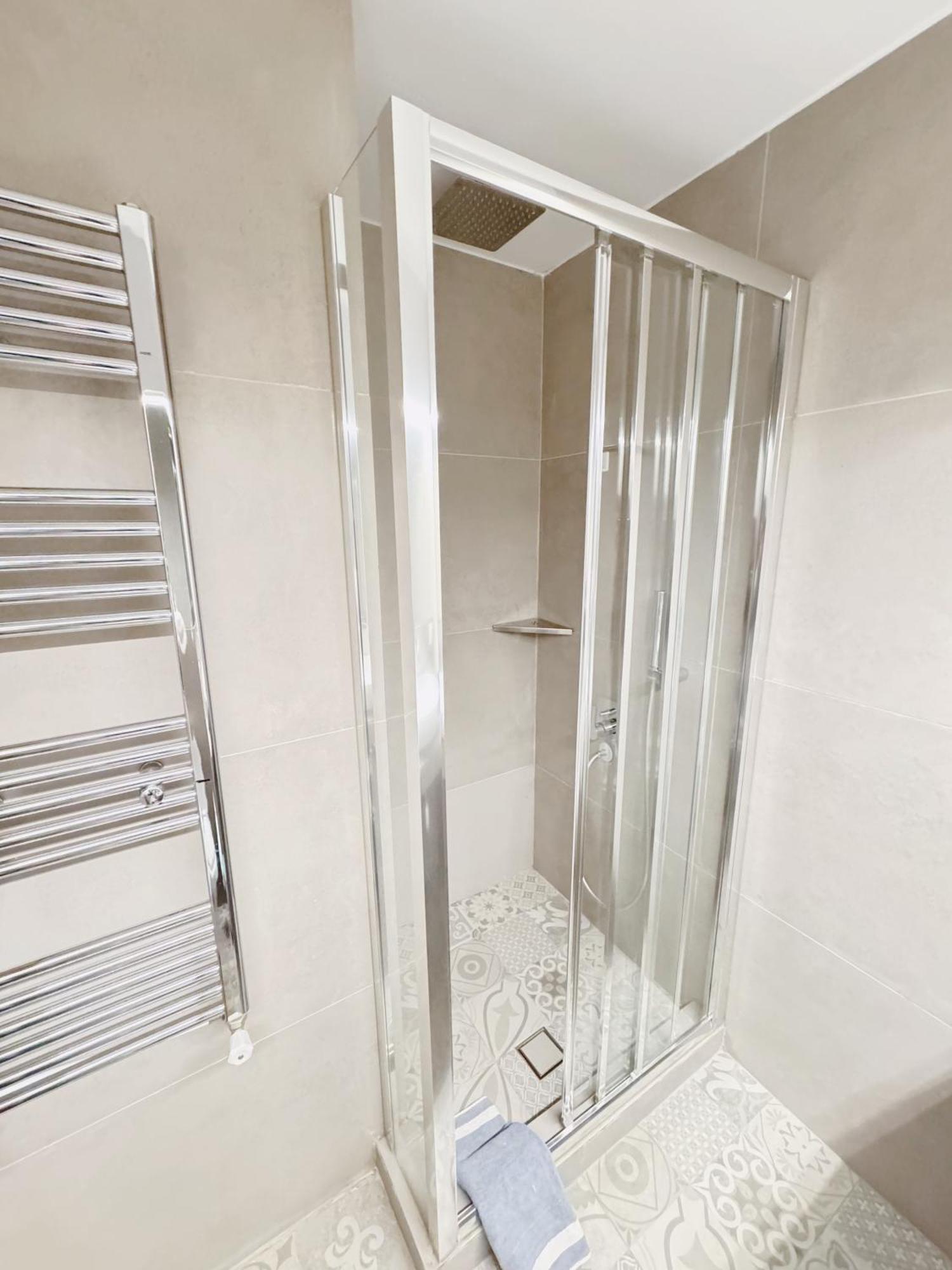 Minimal 2bd In Thisio Apartament Atena